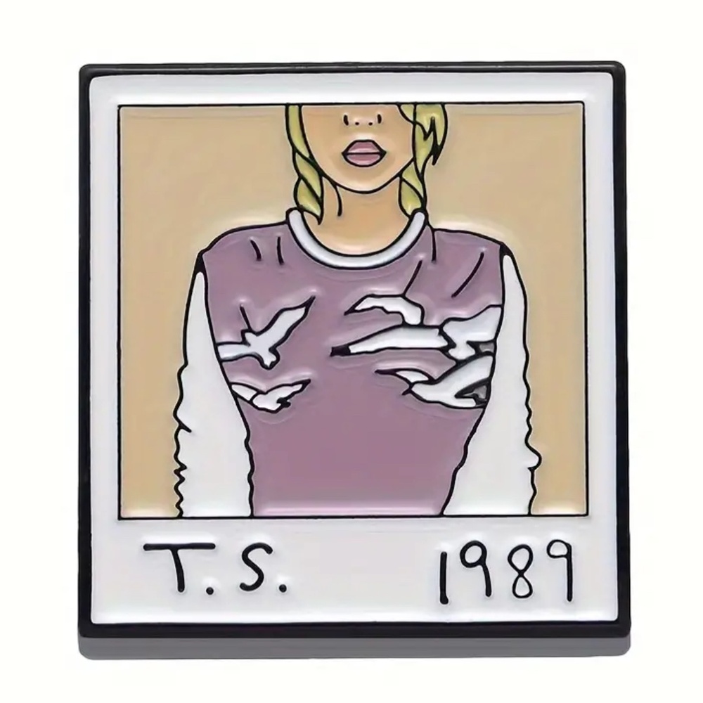TAYLOR SWIFT 1989 POLAROID OIL DRIPPED ENAMEL PIN LAPEL PIN BROOCH NWT